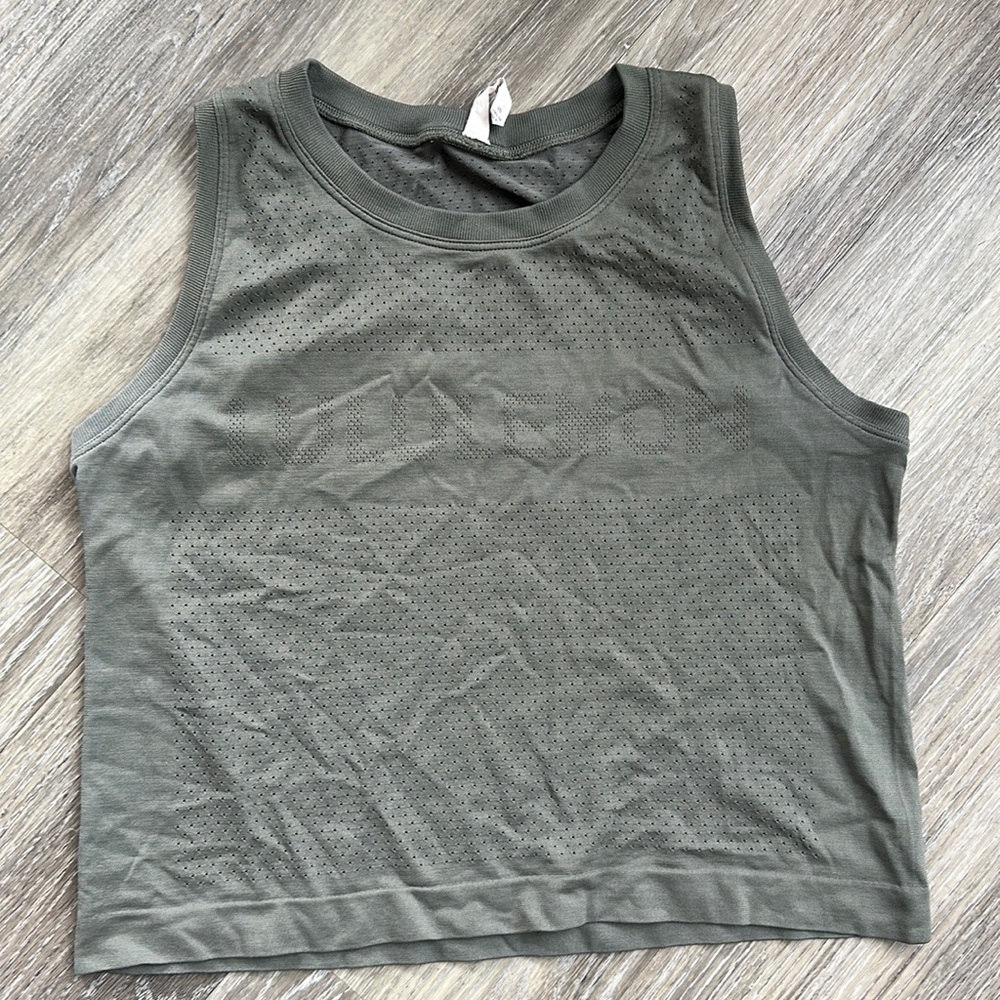 Lululemon cropped muscle tank size 4 olive green color